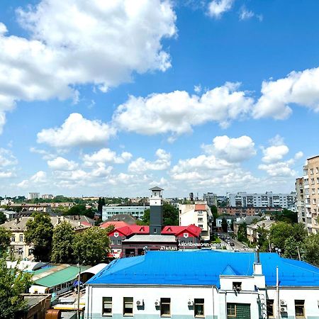 Comfortable Apartments With A Coffee Machine In The City Centre, Zlata Plaza Rivne Exteriör bild