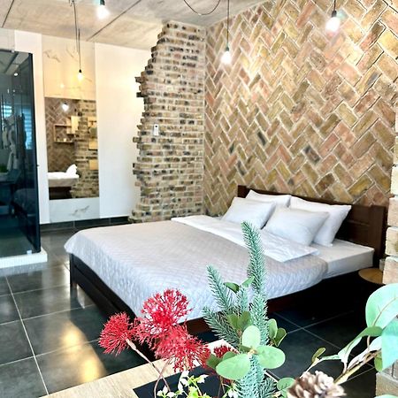 Comfortable Apartments With A Coffee Machine In The City Centre, Zlata Plaza Rivne Exteriör bild